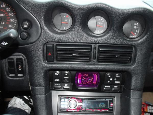 File:Vr4tune-3000GT-VR4-Center-Gauges.jpg